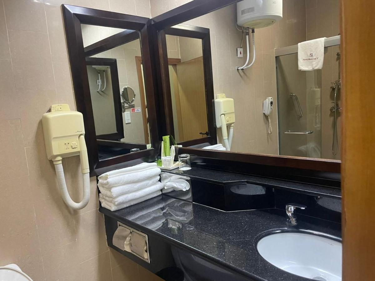 Hotel Marjorie 'Y' تيما المظهر الخارجي الصورة