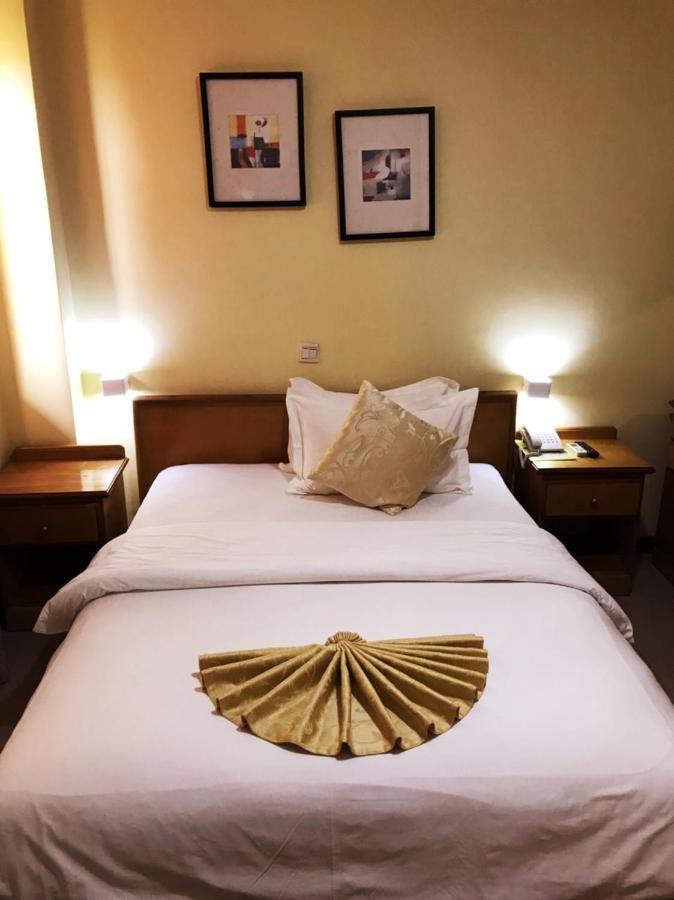 Hotel Marjorie 'Y' تيما المظهر الخارجي الصورة
